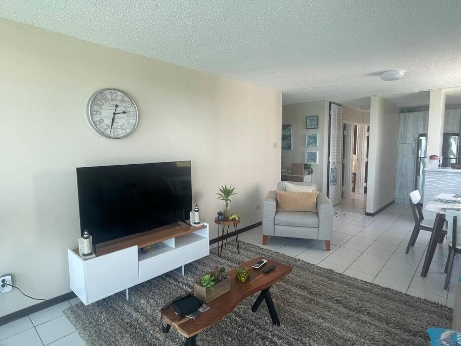 Ocean View 2 Bed 1 Bath 2 Parkings & Pool @ Dos Marinas Fajardo Apartment Exterior photo